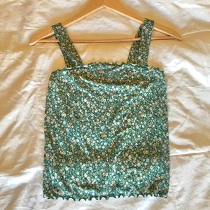 Cute green floral lettuce edge tank top!